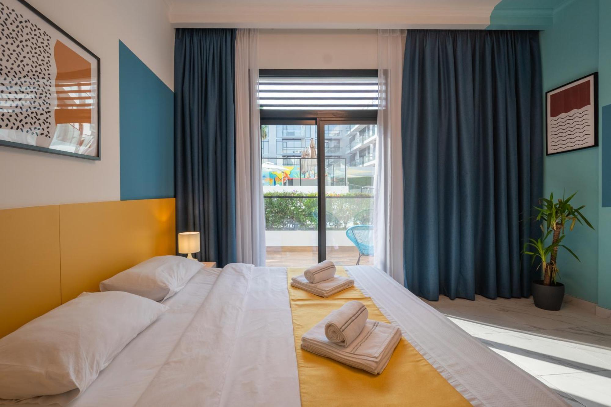 Aparthotel Izzzi Life Mint Dubai Exterior foto