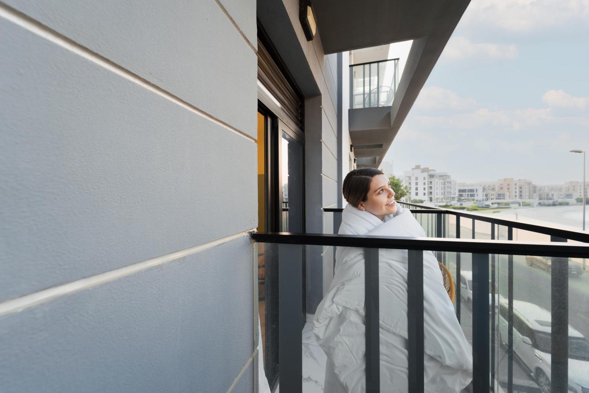 Aparthotel Izzzi Life Mint Dubai Exterior foto